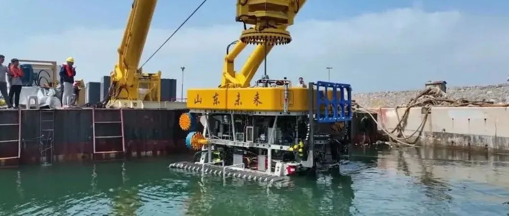 未来机器人！我国首台自主研制的深海铺缆机器人成功海试