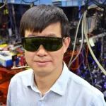 华人物理学家叶军斩获基础物理学突破奖，他的钟150亿年不差一秒