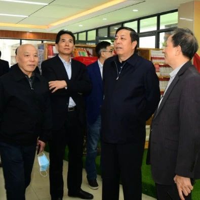 关心下一代，携手筑未来！市关工委调研组在南昌高新区调研