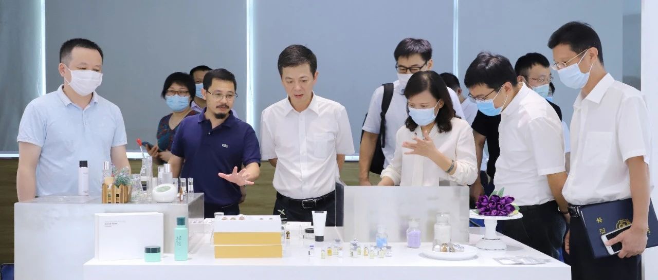 省药品监管局局长江效东到广州市白云区、花都区开展化妆品产业发展调研