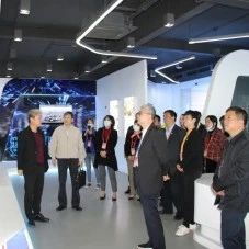 市十三届人大代表桐庐团定向视察市发改委工作