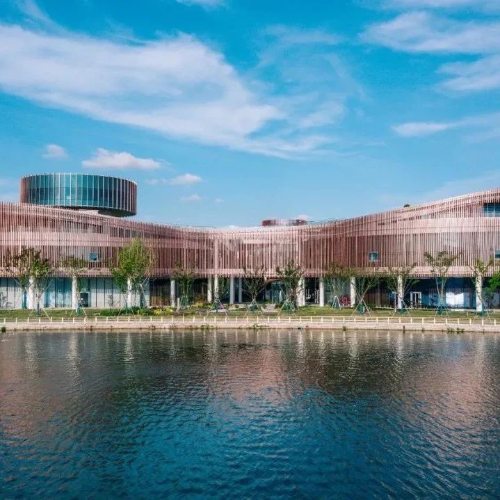 奉贤博物馆地下车库暂停对外使用公告