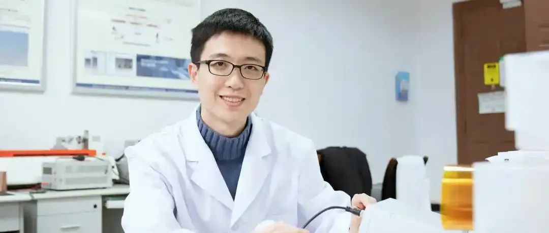 90后博导研发石墨烯人工喉，可将聋哑人声音“翻译”成规律声音