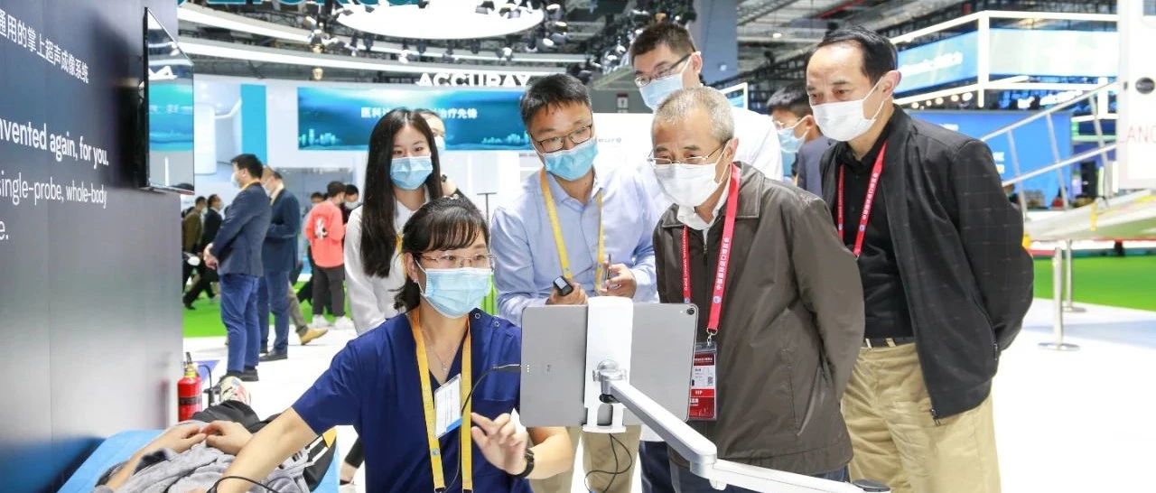 寿子琪走访第三届进博会部分香港及民营参展企业
