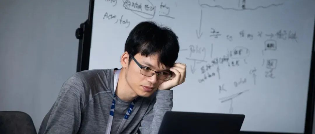 离职谷歌加入西湖大学，85后CMU博士回国研发心理咨询机器人，让偏远地区免费享受24小时专业服务 | 专访