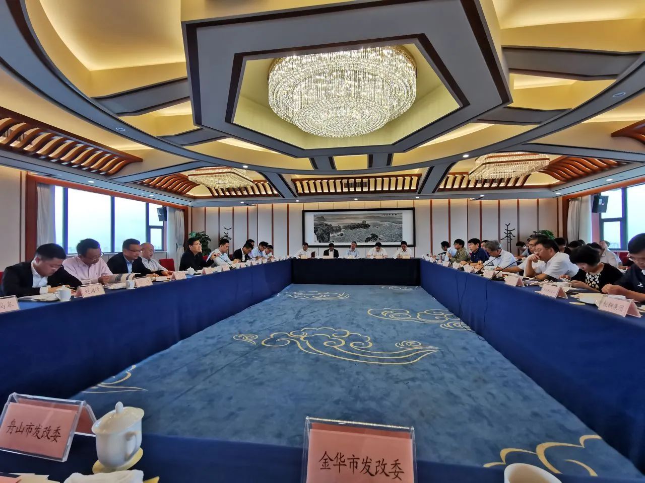 浙江省与招商局集团战略合作座谈会召开