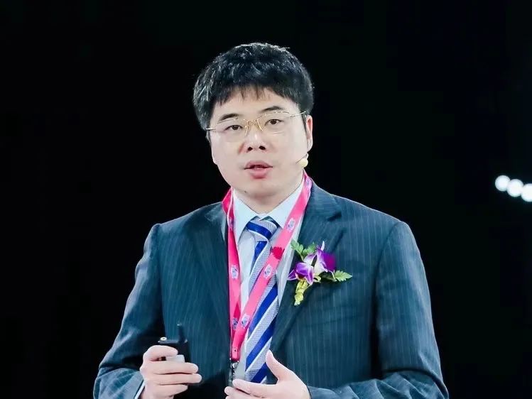 赵宏.jpeg