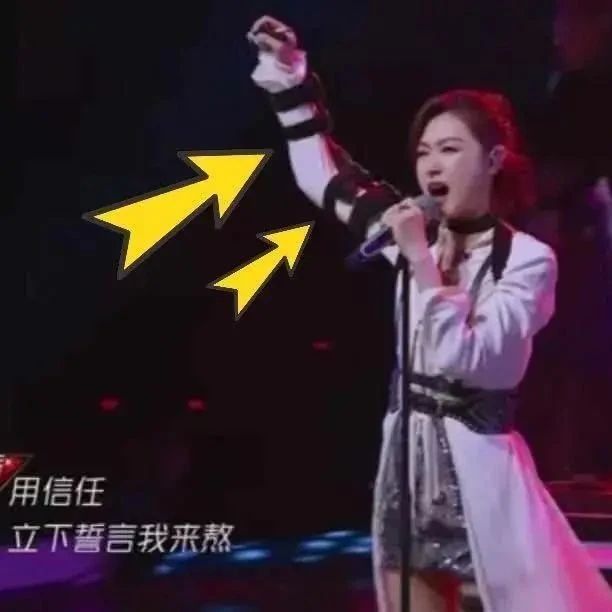 真相 | 万茜骨折一个月后返回舞台被质疑“假骨折”？其实是...