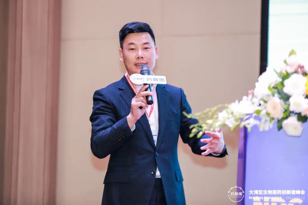 8 倚世科技软红正.jpg