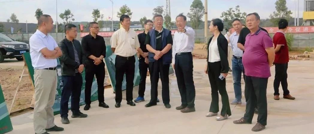 云南省科学技术院院长侯树谦到翰宇药业大理公司调研并签订合作协议并签订合作协议