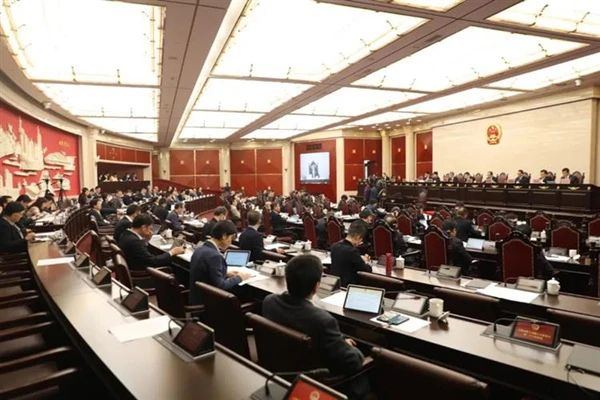 【疫情防控】本月起《上海市公共卫生应急管理条例》正式施行，依法防控，人人有责！