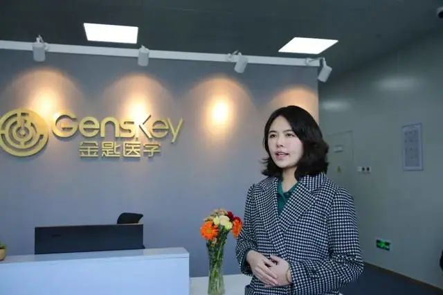 点击查看源网页