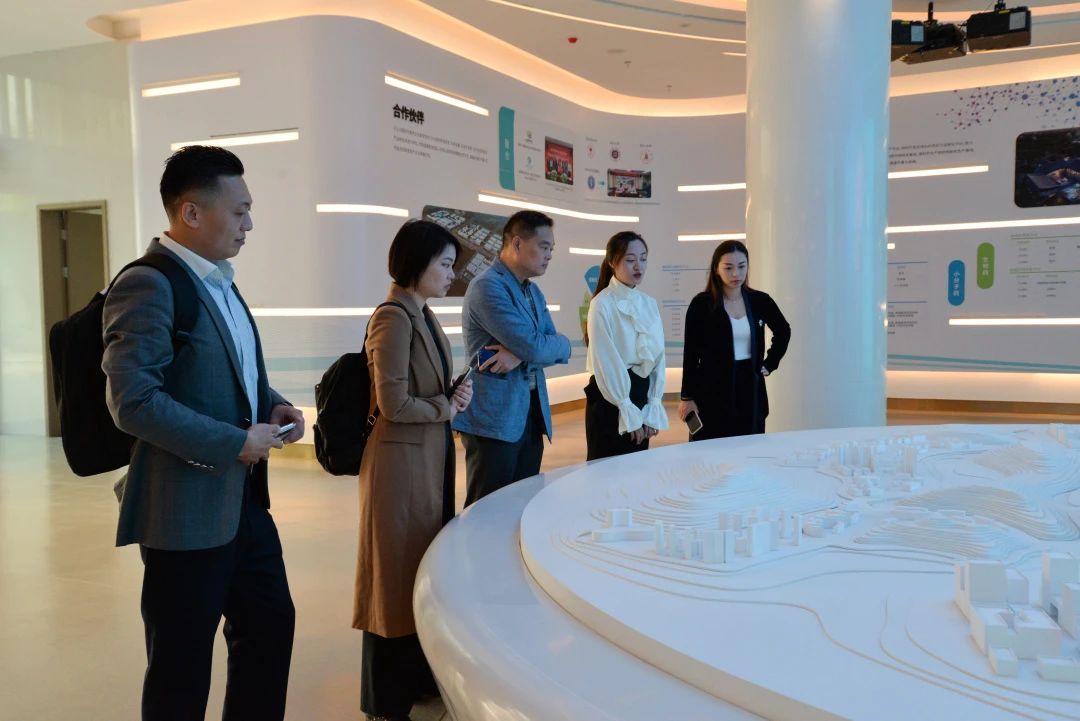 渝深协同，优势互补 | 重庆两江产业集团领导莅临乐土洽谈合作