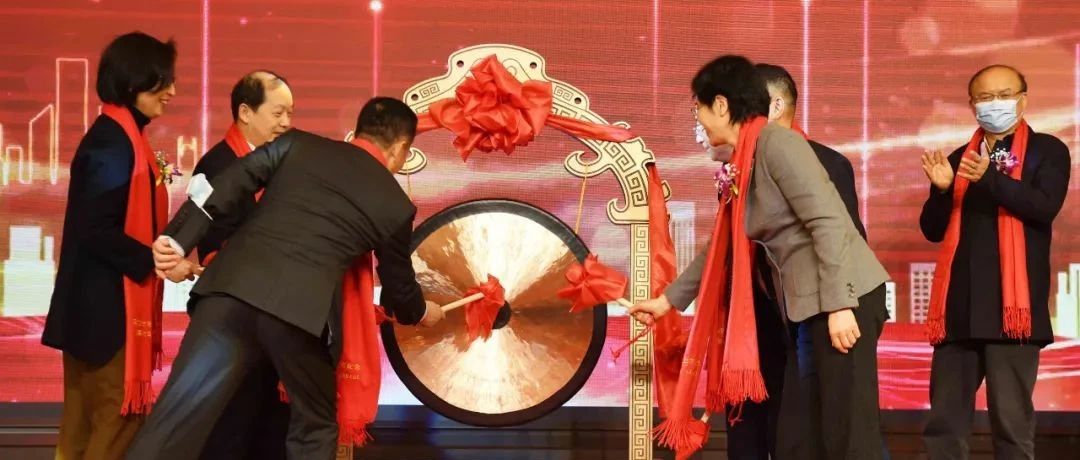 “2021湖北第一股”光谷造，四方光电登陆科创板