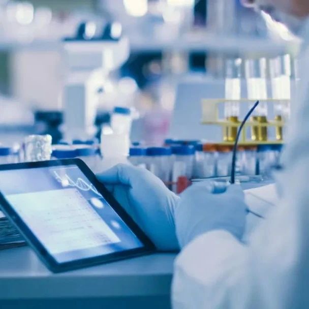 中国信通院联合36氪研究院重磅发布《2020人工智能医疗产业发展蓝皮书》